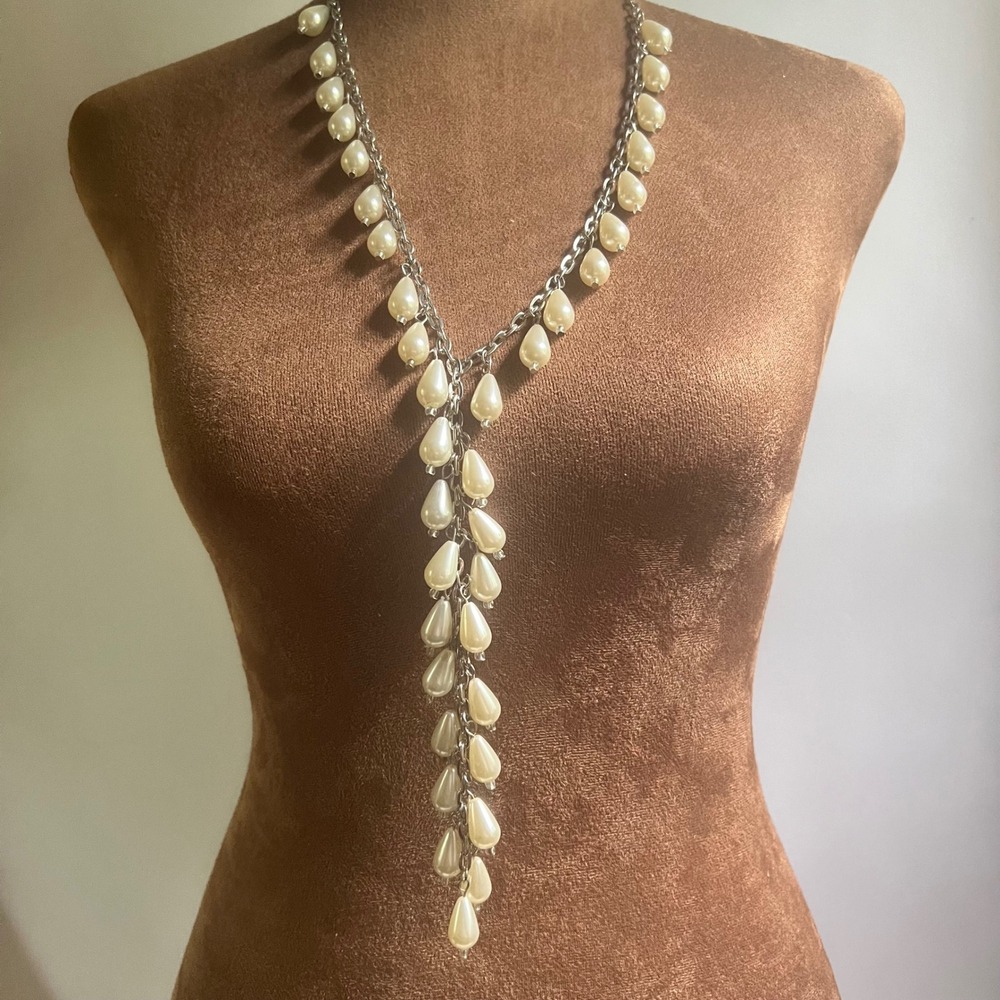 Simply Vera Wang Faux Pearl Teardrop Y-Necklace Silver Tone 24-27 Inch Coquette‎